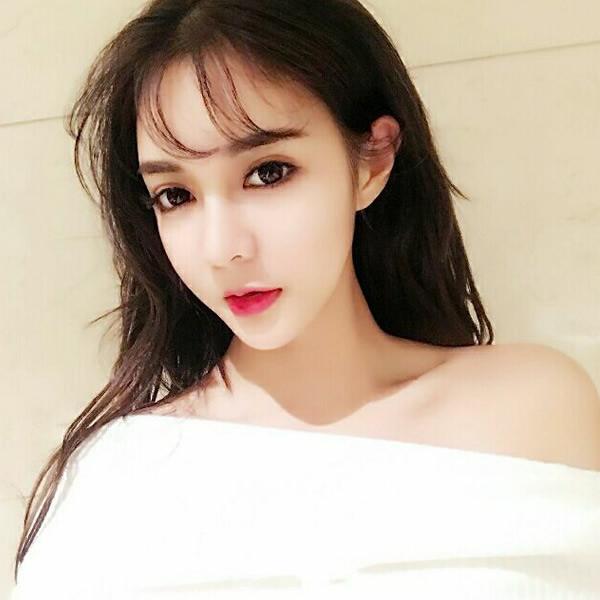 bg真人在线游戏截图2